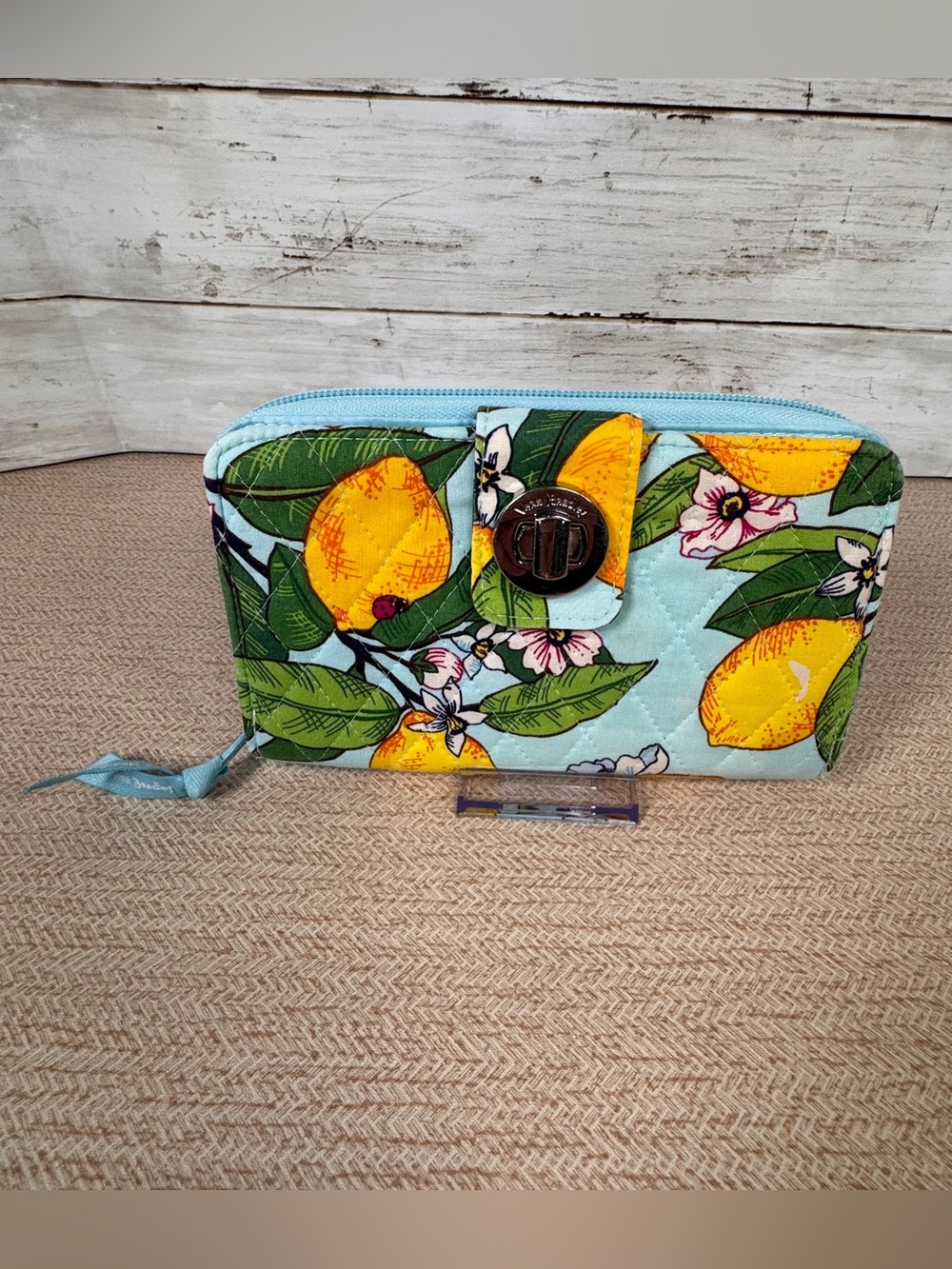 Vera Bradley RFID Turn Lock Wallet in Lemon Grove – Retired Pattern 🍋